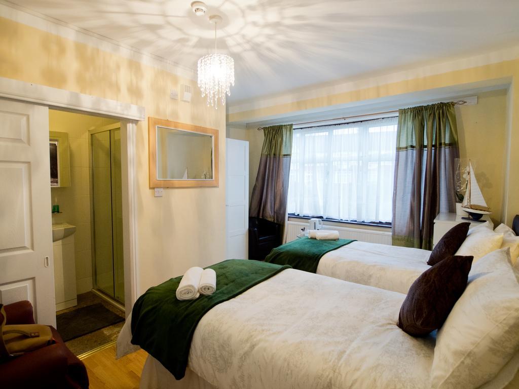 Gable Lodge London Phòng bức ảnh