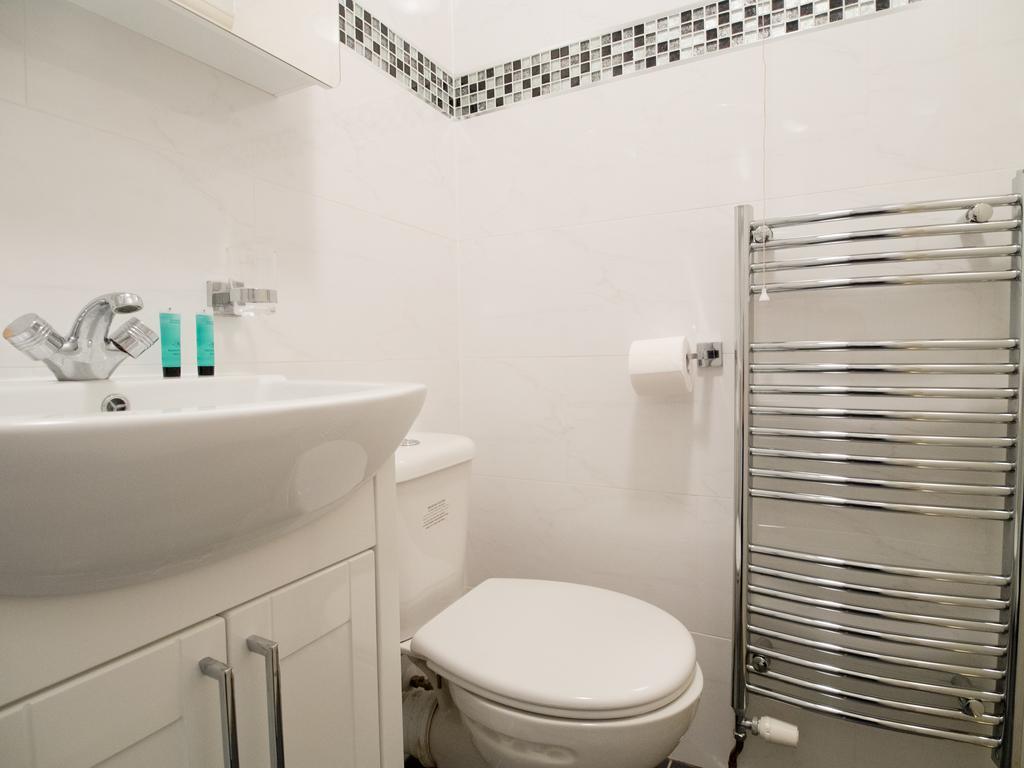 Gable Lodge London Phòng bức ảnh