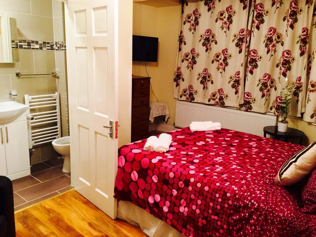 Gable Lodge London Phòng bức ảnh